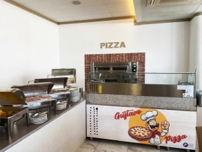Pizzeria